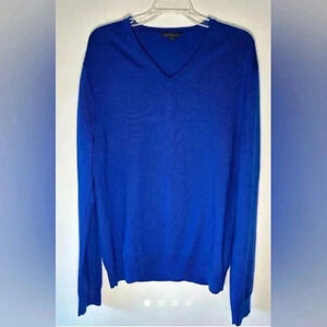 Express extra fine merino wool sweater Men's. Blue. Size Medium